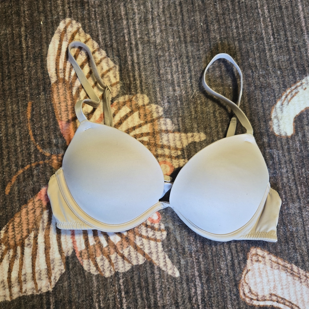 Victorias Seceret PINK super push up bra 34b